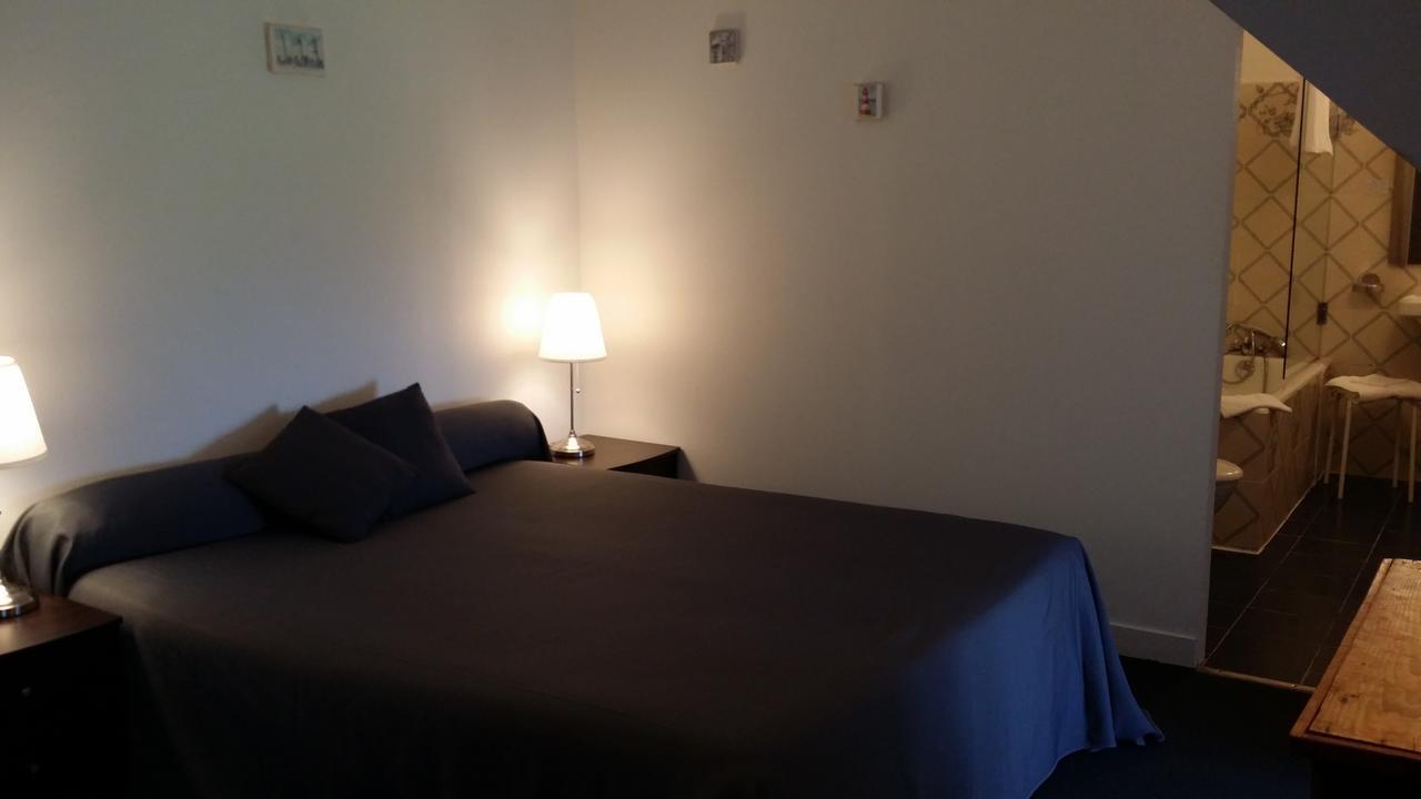 Hotel La Roche Du Marais 2*