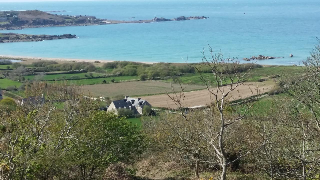 La Roche Du Marais Hotel